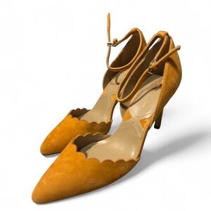 Adrienne Vittadini Mustard Scalloped Heels